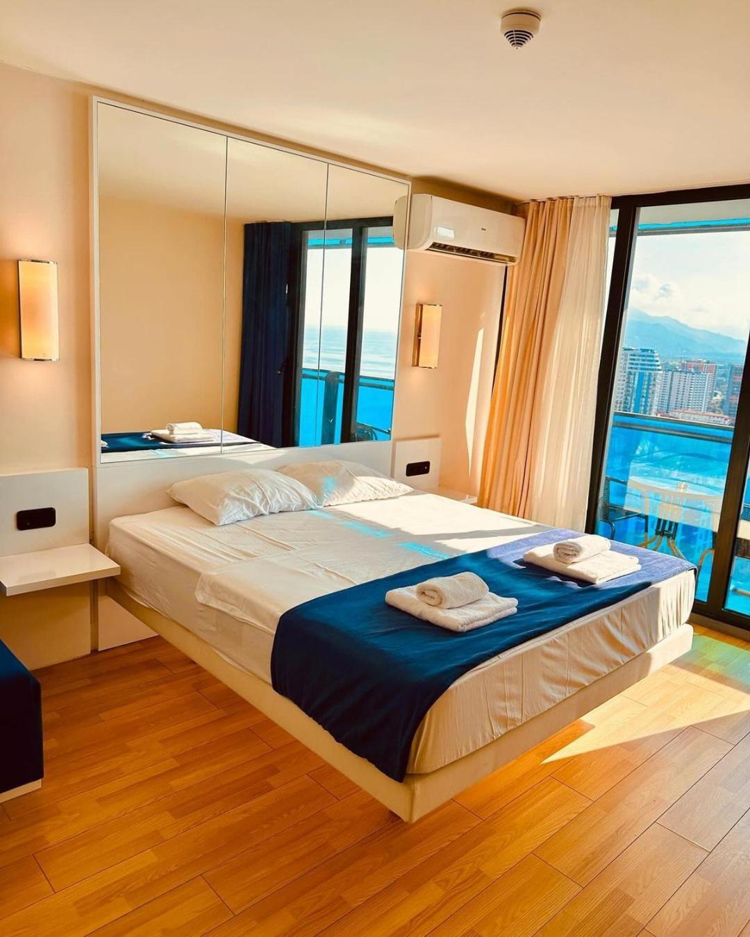 Orbi City Sea View Batumi Exterior photo