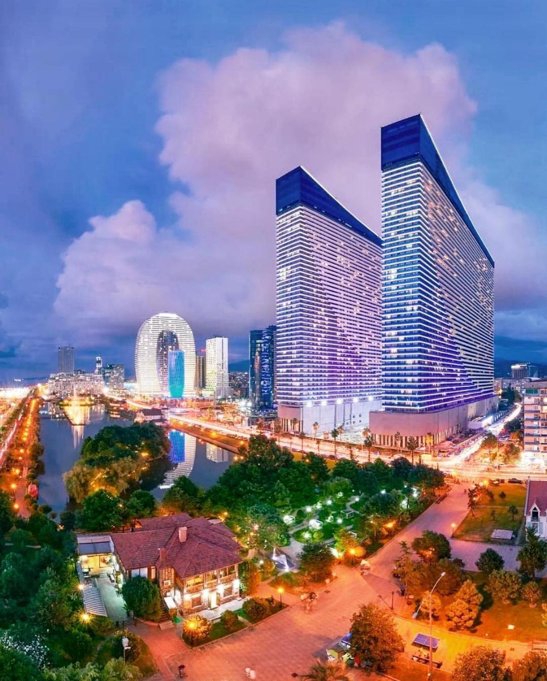 Orbi City Sea View Batumi Exterior photo